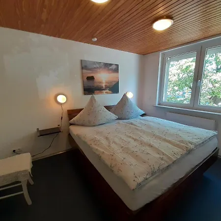 Im Zentrum * باد شفارتاو